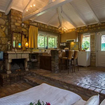 빌라 Corfu Town Mini Private Pool Gardens Mantouki