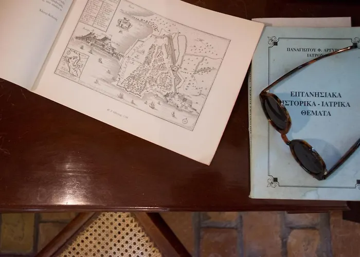 Corfu Town Mini Private Pool Gardens