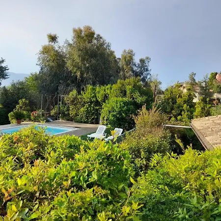 Corfu Town Mini Private Pool Gardens וילה