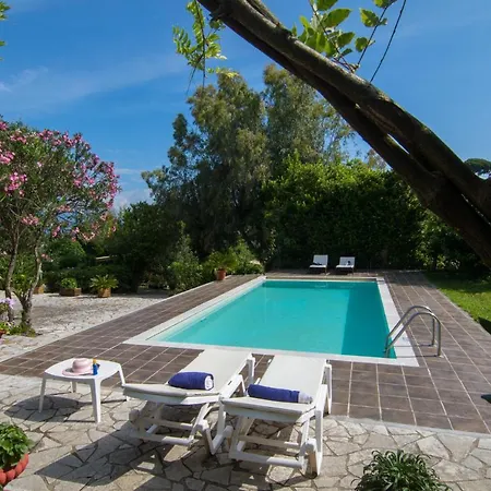 Villa Corfu Town Mini Private Pool Gardens Mantouki