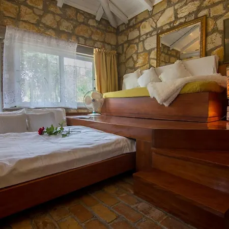 Corfu Town Mini Private Pool Gardens * Mantouki